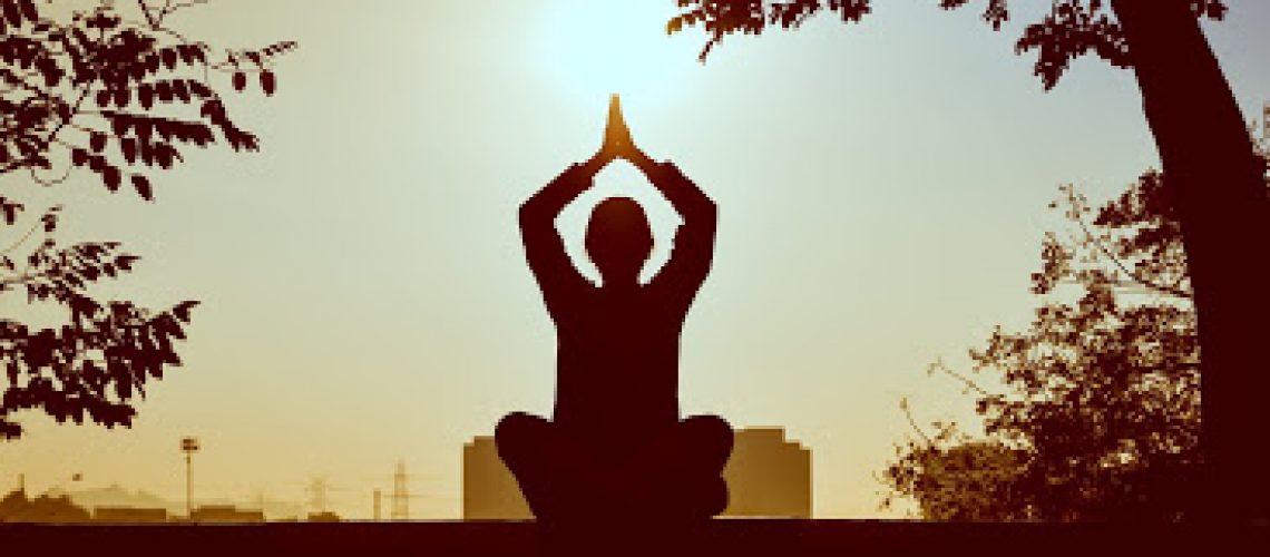 silhouette-of-man-at-daytime-1051838